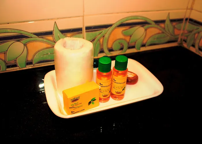 Fabhotel Pearl City - Nr Jubilee Enclave, Hitech City Hyderabad