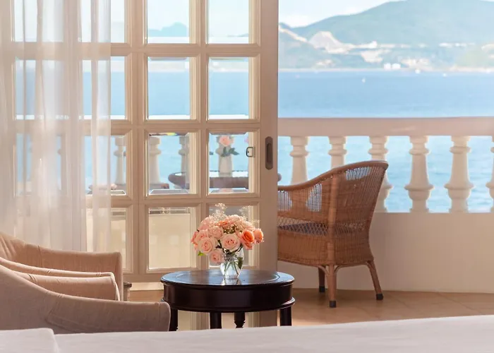 Sunrise Nha Trang Beach Hotel & Spa