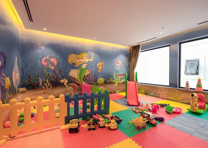 Monarque Hotel Danang
