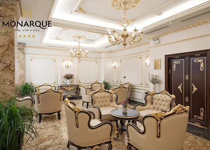 Monarque Hotel Danang