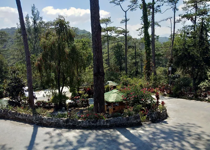 Log Cabin Hotel - Baguio Baguio City