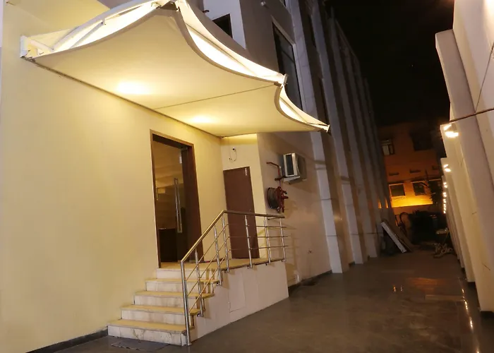 Hotel North Avenue New Delhi