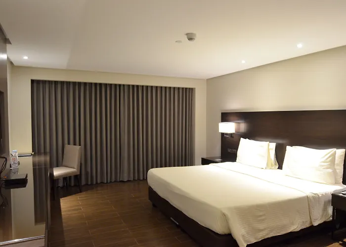 Pearl Garden Hotel Manila