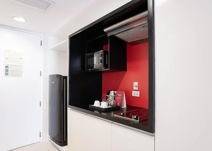 The Picasso Boutique Serviced Residences Managed By Hii Makati City