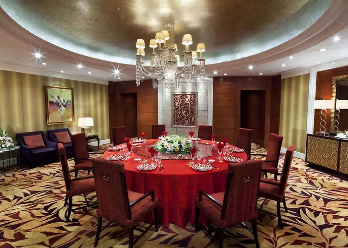 Lakeview Xuanwu Hotel