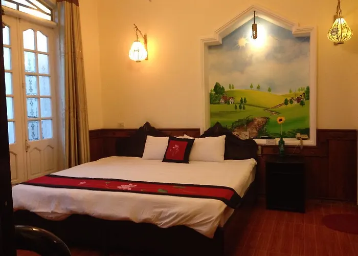 Hue Home Hotel