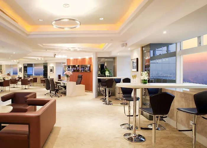 Crowne Plaza Nanjing Hotels & Suites