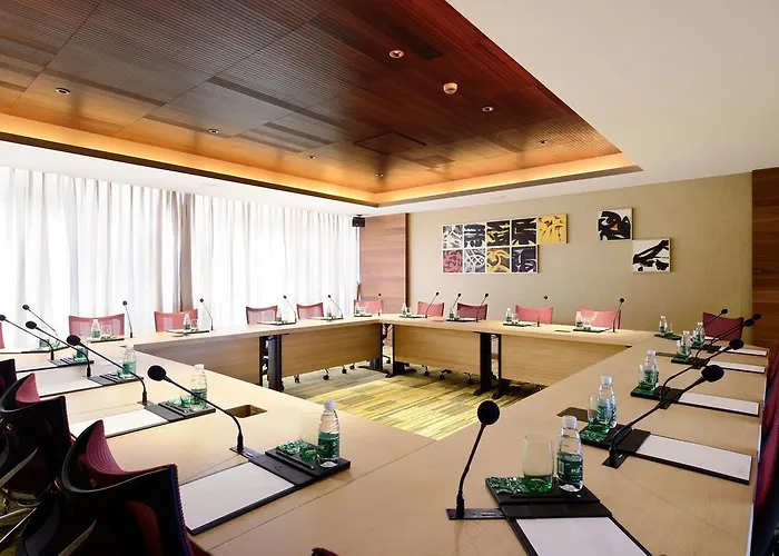 Bamboo Hotel Zhuhai