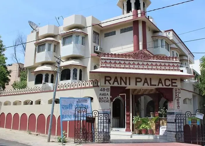 Hotel Rani Palace At Lake Fatehsagar Udaipur