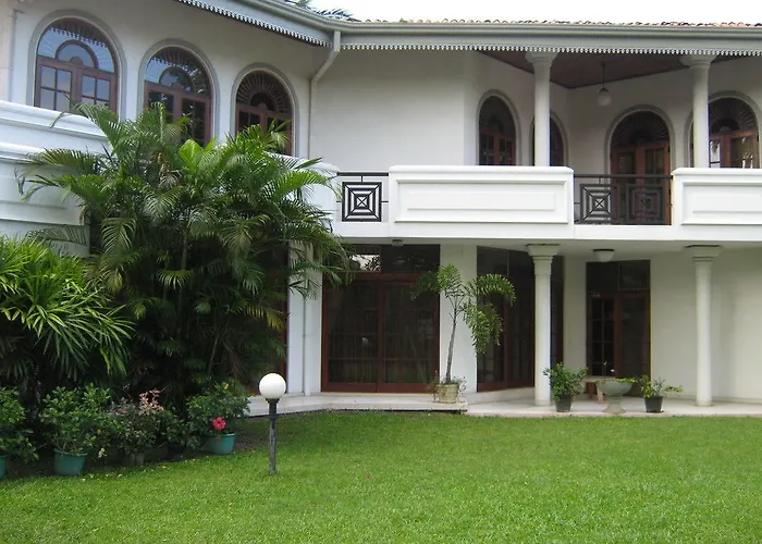Zen Rooms Modern City Inn Negombo