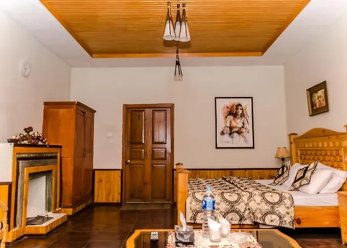Pine Top Hotel Murree