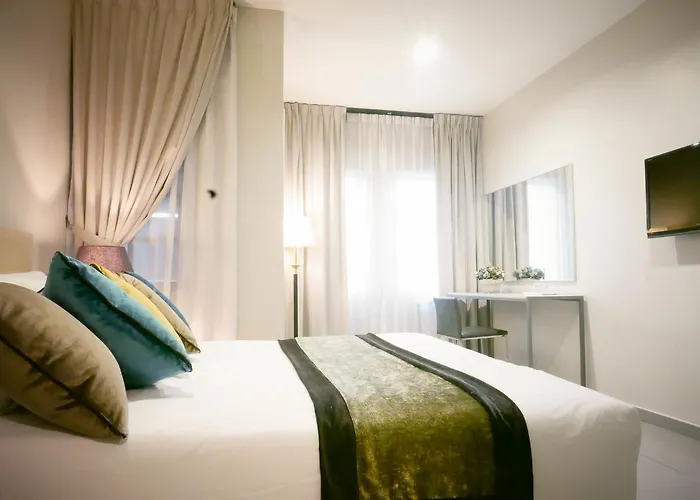 Country Inn Kulai