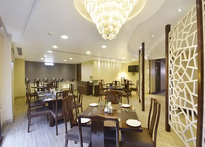 Hotel North Avenue New Delhi