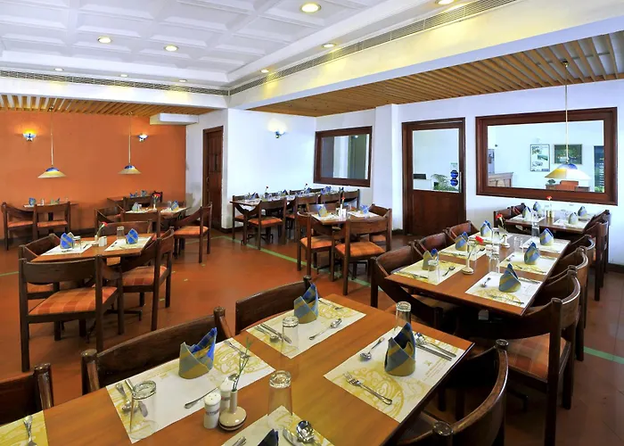Hotel Abad Metro Kochi
