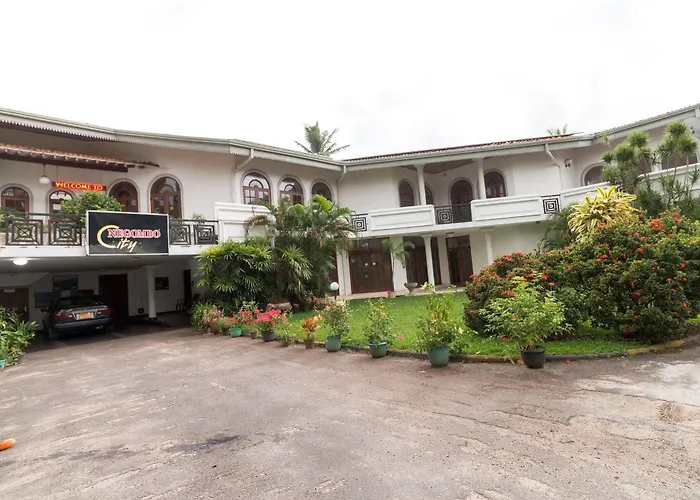 Zen Rooms Modern City Inn Negombo