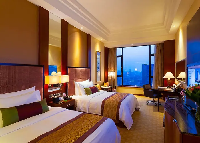 Celebrity City Hotel