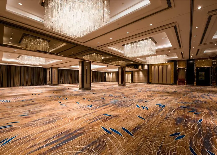 Changchun Abrils Hotel