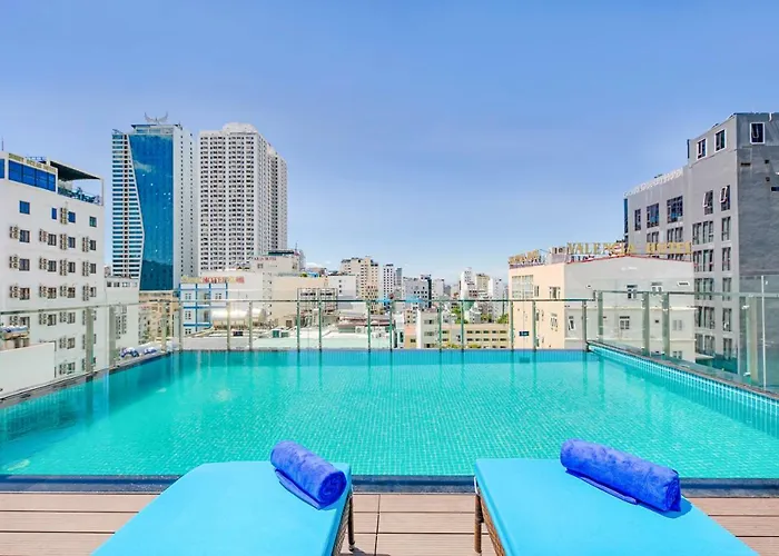 Celina Hotel & Apartment Da Nang