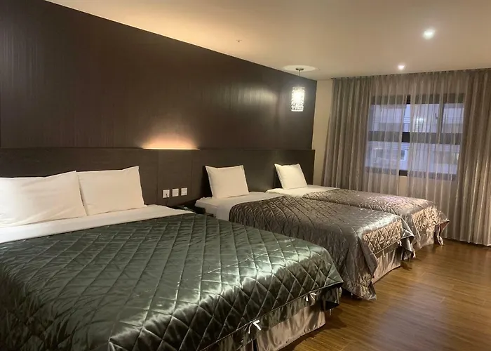 Fine Hotel