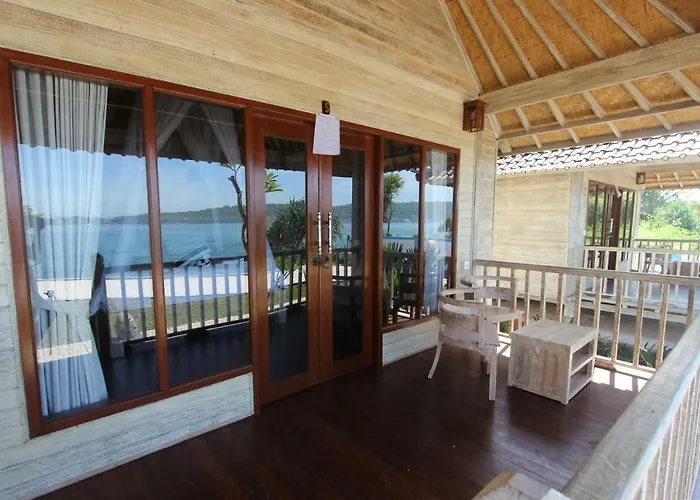 Ombak Bay Lembongan