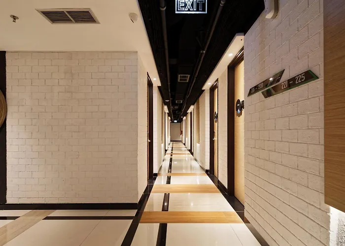 Maxone Platinum Hayam Wuruk Hotel Jakarta