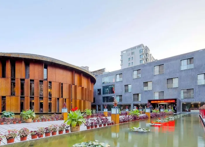 China Community Culture & Art Hotel Qingdao
